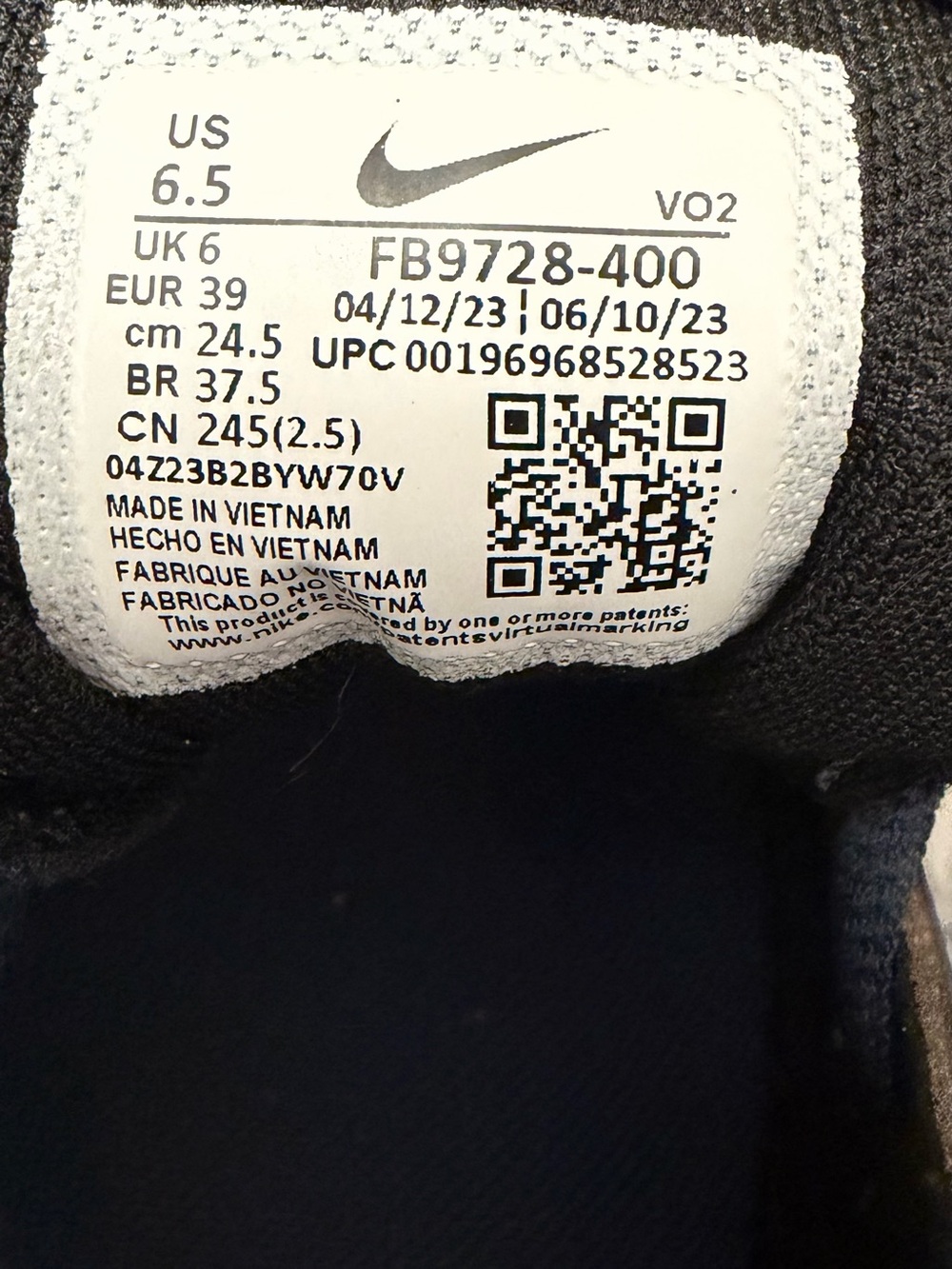 Nike Force Trout 9 Keystone baseball cleats in a midnight navy and white. - Picture 2 of 6